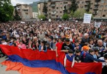 Αρμενία: Με αποκλεισμό δρόμων κλιμακώνουν τις κινητοποιήσεις οι διαδηλωτές αρμενία