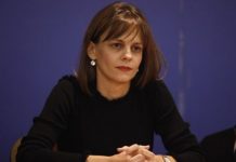 Τροπολογία Αχτσιόγλου: Κατώτατος μισθός με εφαρμογή μνημονιακού νόμου Βρούτση τροπολογία