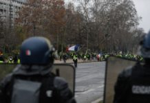 Μεγάλη νίκη των «κίτρινων γιλέκων» τα μέτρα κατευνασμού της γαλλικής κυβέρνησης κίτρινων