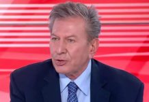 Τριπλό «χτύπημα» από τον διευθυντή