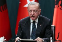 Η Τουρκία συμπεριφέρεται ως ιδιοκτήτης των Ίμια