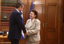Πολιτικά "Κλινικά νεκρή" η Λ. Μενδώνη