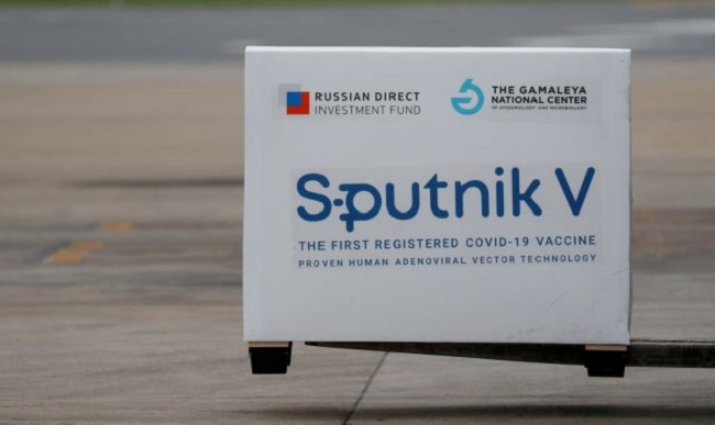 Bloomberg αποθεώνει Sputnik-V