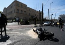 συνελήφθη ο οδηγός τροχαίου έξω από τη Βουλή