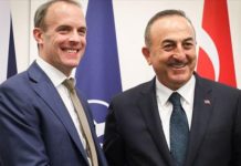 Με βρετανική παρότρυνση