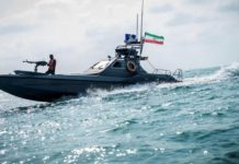 Ιρανικά πλοία παρενοχλούσαν