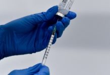 Μήνυση κατά παντός υπευθύνου από τα παιδιά της