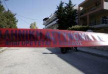 Νεκρή γυναίκα δίπλα στο μωρό της