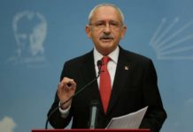 Πρόστιμο στον αρχηγό της αξιωματικής αντιπολίτευσης