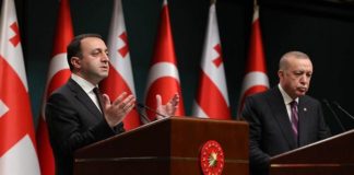 υποδαυλίζει νέα κρίση στο Καύκασο