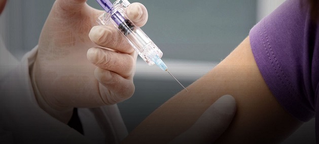 εμβολιασμό της με Pfizer στα Καλάβρυτα