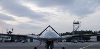 Έτοιμη να αγοράσει τουρκικά drones