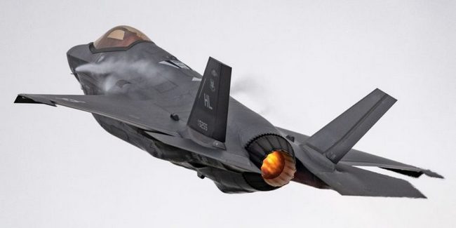 F-35: Δεκάδες stealth