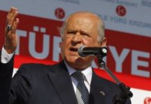 Εκτός εαυτού Ν. Μπαχτζελί