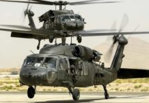 Με αμερικανικά ελικόπτερα Blackhawk