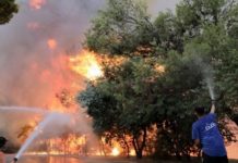 Καίγεται Αττική και χώρα
