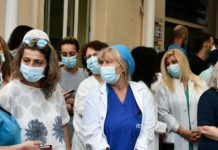 Ανεμβολίαστοι υγειονομικοί υποχρεώνονται να εργάζονται