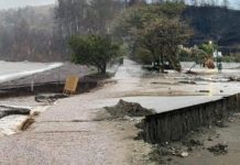 τους εγκατέλειψαν στο έλεος των πλημμυρών