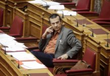 Έφυγε ο Τάσος Κουράκης