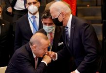 Συναντήθηκαν İ.Kalın(εκπρόσωπος Ερντογάν)