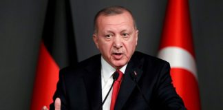 Ερντογάν απελαύνει δέκα πρέσβεις