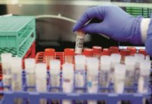 Η Ελλάδα παρέλαβε 2.000 δόσεις μονοκλωνικών