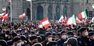 Μαζικές διαδηλώσεις εκατοντάδων χιλιάδων σε Ευρώπη
