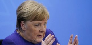 Γερμανία: Η Μέρκελ ζητά υποχρεωτικό