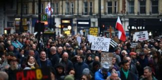 Χιλιάδες διαδηλωτές σε όλη την Ευρώπη