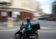 Σέρρες-Άγριο ξύλο σε διανομείς-Δεν ήθελαν να τους πληρώσουν