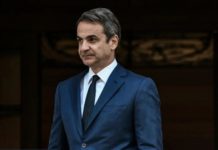 Εκτός τόπου ο Μητσοτάκης