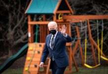 Δεν τα βρίσκουν Μπάιντεν και Ουκρανός πρόεδρος