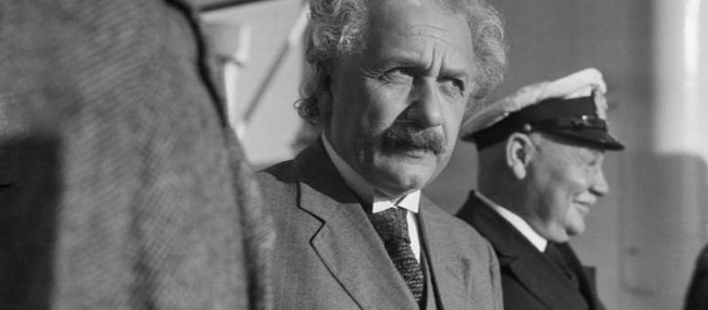Γιατί ο Άλμπερτ Αϊνστάιν είχε φάκελο