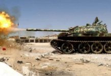 Δεν παραδίδει την εξουσία ο μεταβατικός πρωθυπουργός