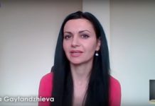 Δημοσιογράφος πετάχτηκε έξω ρωτώντας