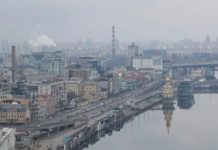 Ρωσικές δυνάμεις κινούνται προς το μεγάλο λιμάνι
