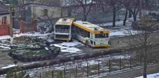 Ρωσικά άρματα συνέτριψαν την αντίσταση των νεοναζί