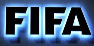 Εξετάζει αποχώρηση από FIFA