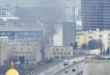 Οι ρωσικές δυνάμεις πλήττουν υποδομές