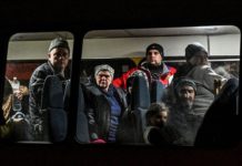 Κάτοικοι της Μαριούπολης προς ρωσικές δυνάμεις