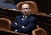 Η διαμάχη για πολιτική απέναντι στη Ρωσία