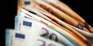 κατώτατος μισθός στα 713 ευρώ