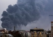 Οι Ρώσοι μπήκαν μέσα στο βιομηχανικό συγκρότημα