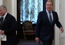 Κατονομάζει Εβραίους συνεργάτες των Ναζί