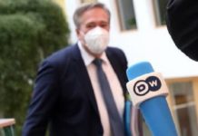Δειλή μετατόπιση Βερολίνου δεν αλλάζει