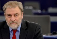 Σκηνικό εισβολής σε νησιά