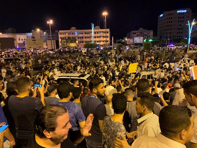 Χάος στην Λιβύη-Διαδηλωτές εισέβαλαν