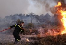 Κάηκαν σπίτια στο Πόρτο Γερμενό