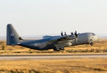 Στέλνει ακόμα μία παρτίδα αμυντικού