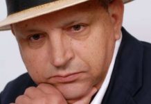 Ελλάδα και τα θέλει τώρα